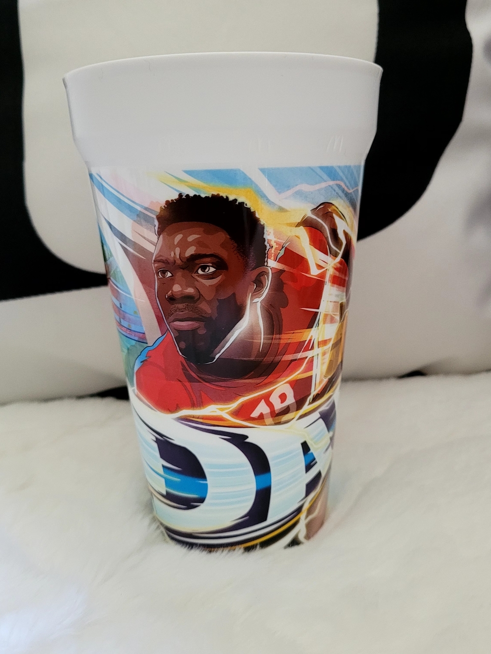 McDonald's 2026 Fifa World Cup  Collectible Cup Open To Take Photo Brand New.